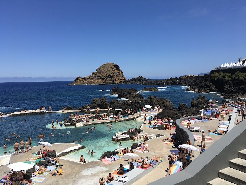 Porto Moniz, as piscinas são naturais e bonitas