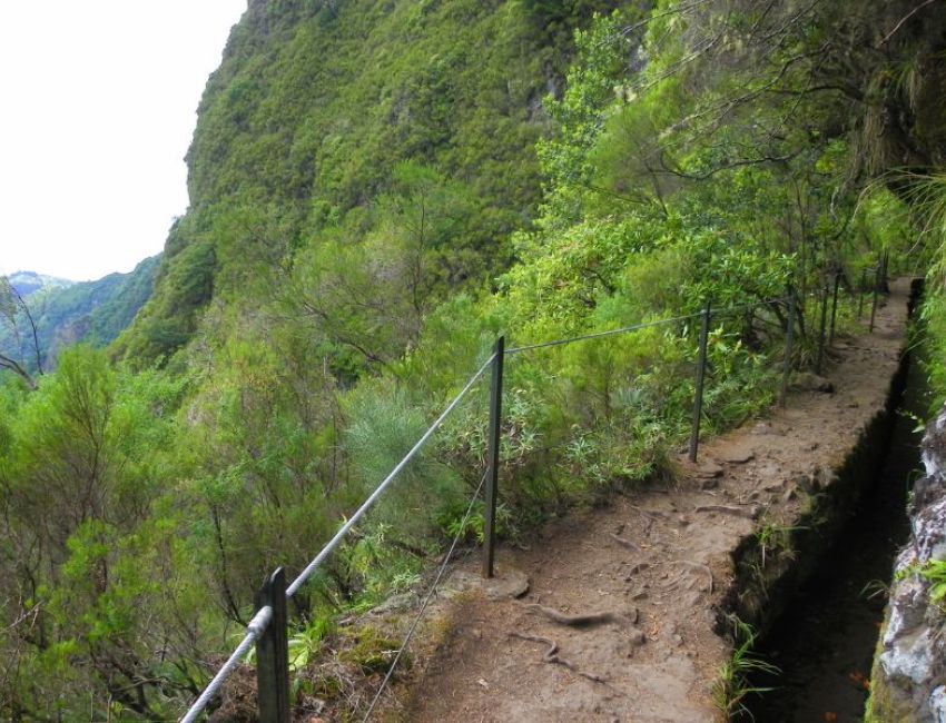 images/floratravel-queimadas-caldeirao-verde-tour-003.jpg